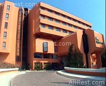 Unsaphire Hotel 4